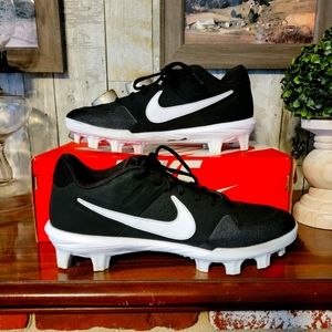 Men's Football Cleats